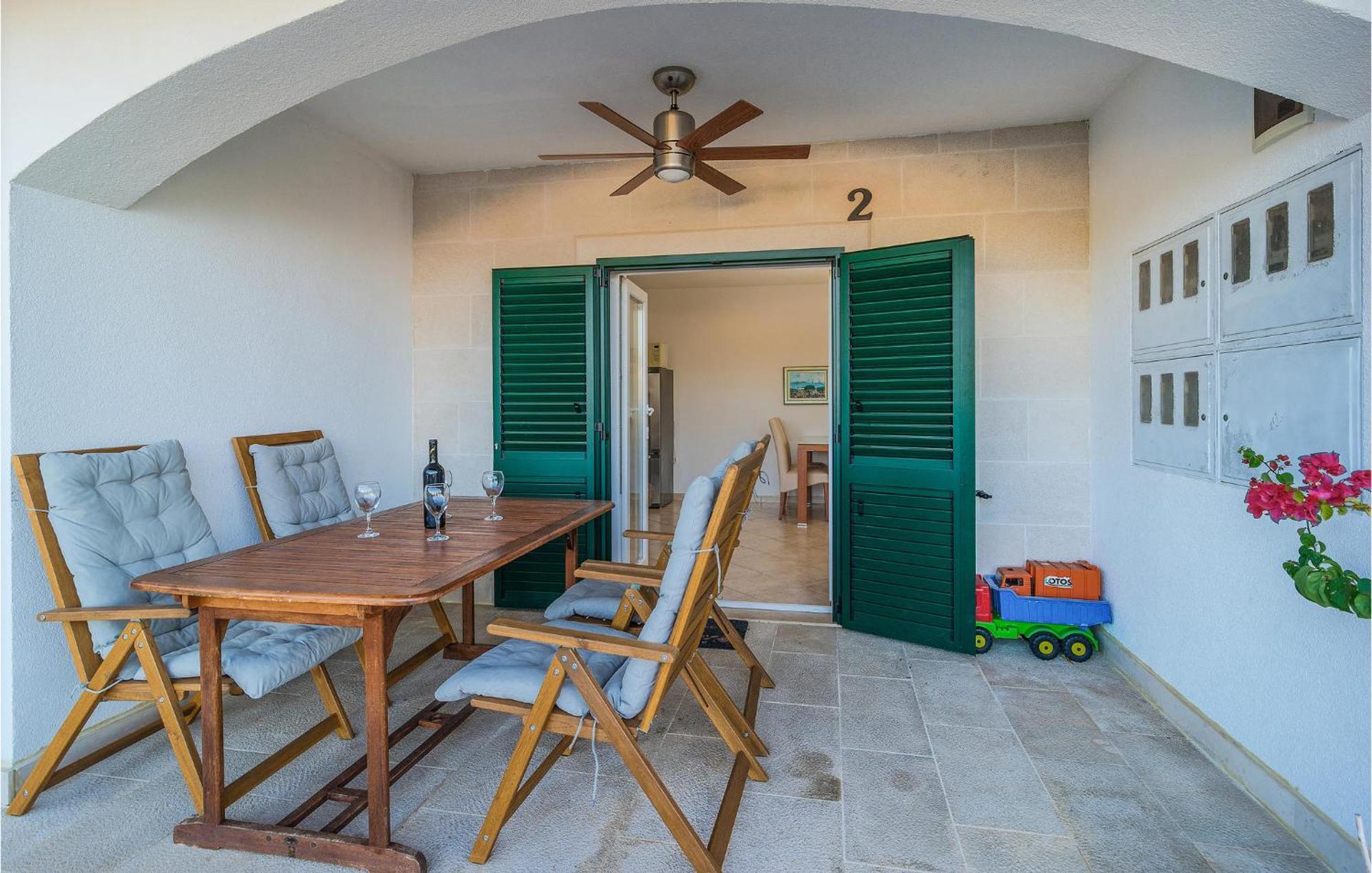 Nice Home In Postira With Outdoor Swimming Pool Exterior foto